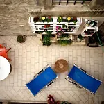 Le Cinque Luci Μόντικα