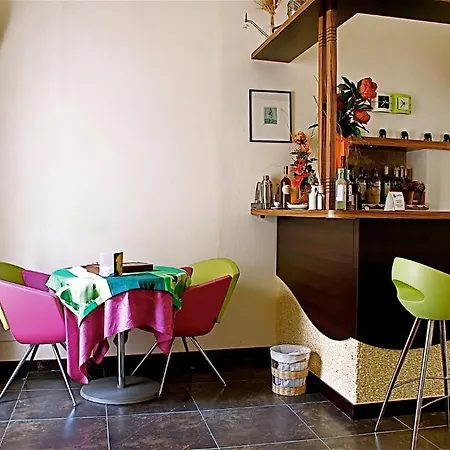 Bed and Breakfast Le Cinque Luci Μόντικα