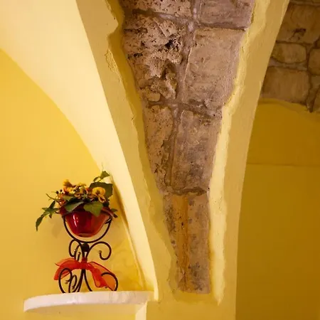 Le Cinque Luci Bed & Breakfast 3*